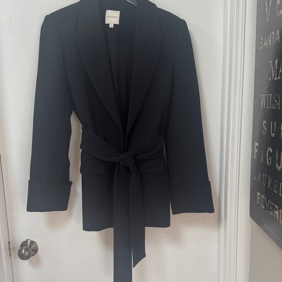 NEW FAVORITE DAUGHTER Adrienne Belted  Blazer Black Small - Picture 7 of 11
